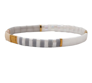 <p>Tila Bracelet Grecian White Grey Gold</p>