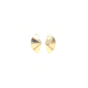 <p>Half Moon Crinkle Stud Earrings&nbsp;</p>