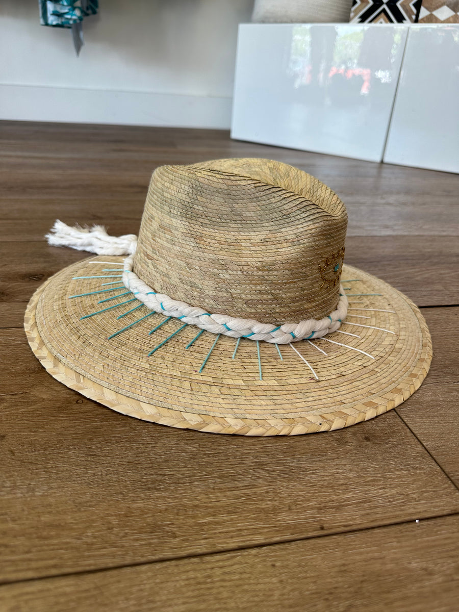 <p>Evil Eye &amp; Lines Straw Palm Hat</p>