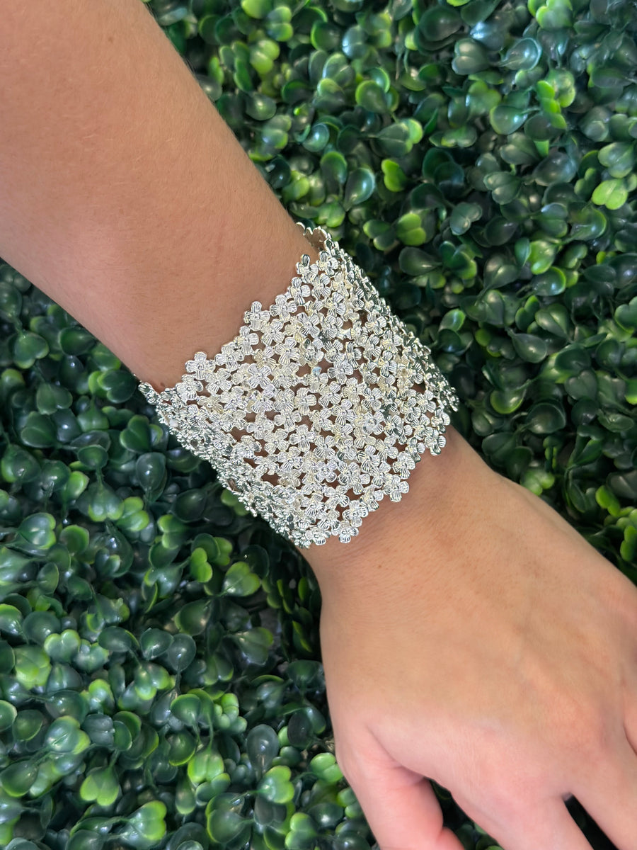 <p>Daisy XXL Cuff Bracelet Silver</p> - Indigo Republic Boutique