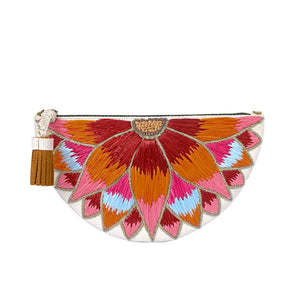 <p>Wildflower Clutch (+Colors)</p>