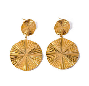 <p>Sundisk Statement Drop Earrings</p>