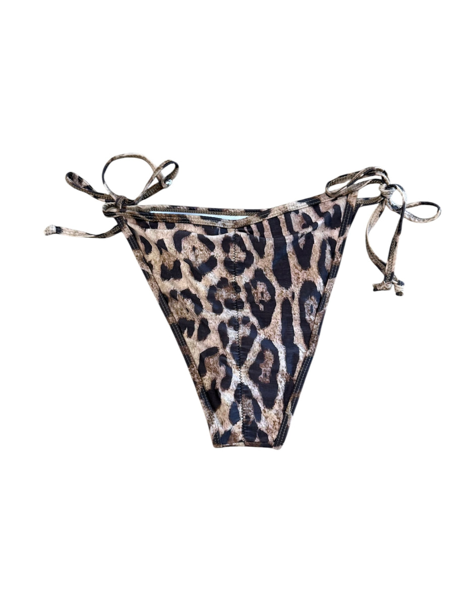 <p>Wild Leopard Bikini Set</p>