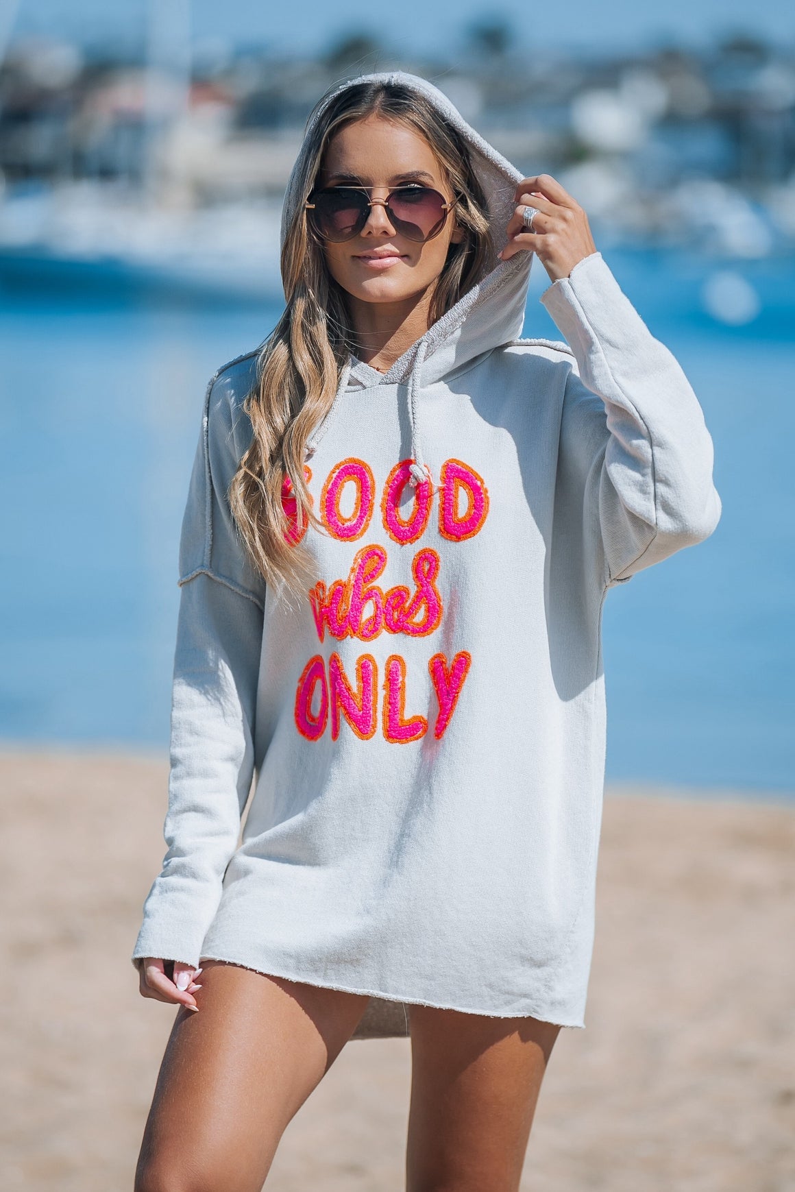 <p>Good Vibes Only Sweater</p>