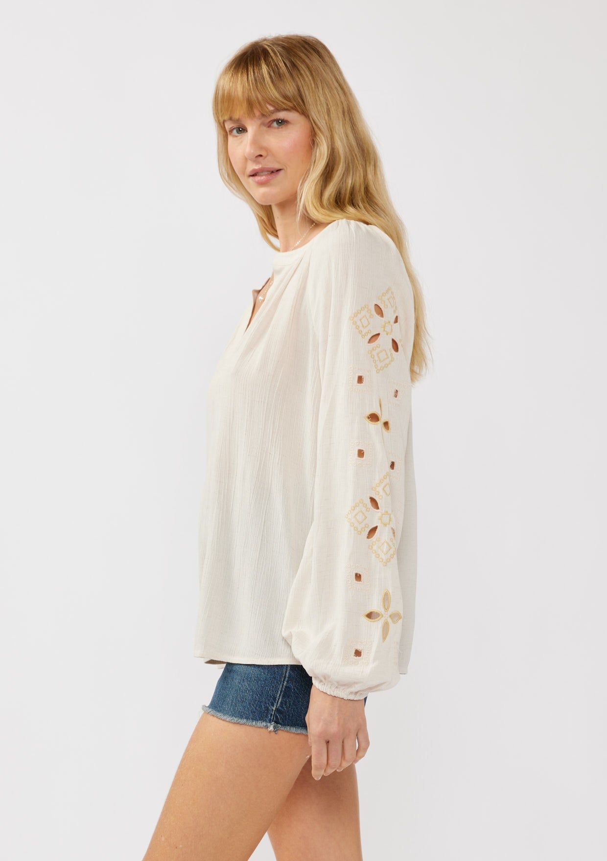 <p>LS Split Neck Overlap Raglan Blouse</p>