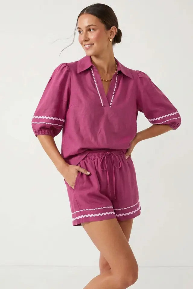 <p>Contrast Trim Linen Set&nbsp;</p>