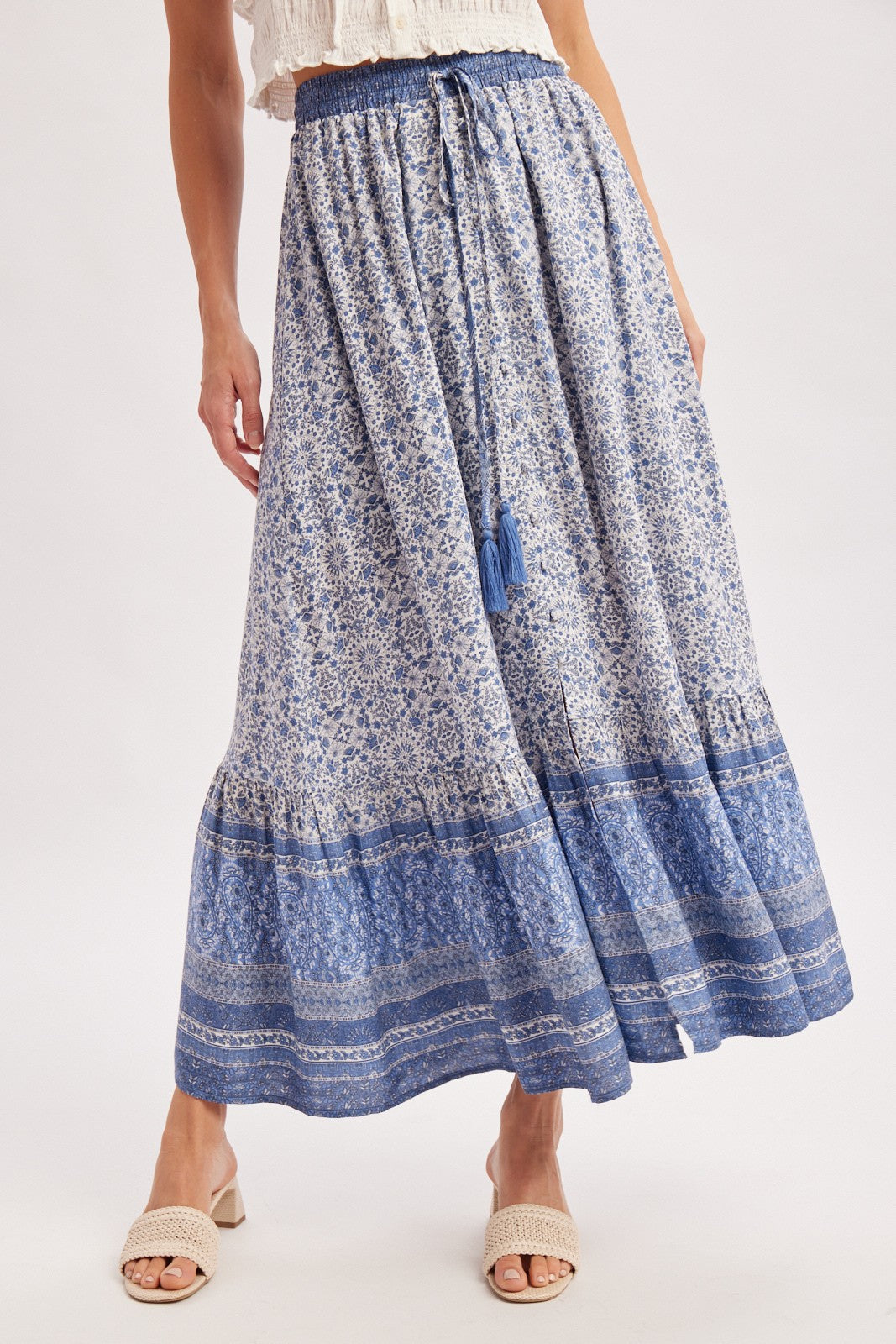 <p>Boho Geo Print Maxi Skirt&nbsp;</p>
