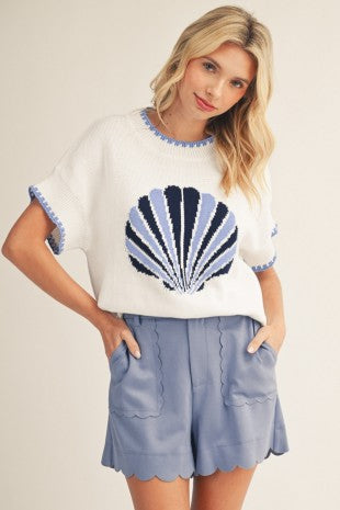 <p>Shell Patterned Sweater Top</p>