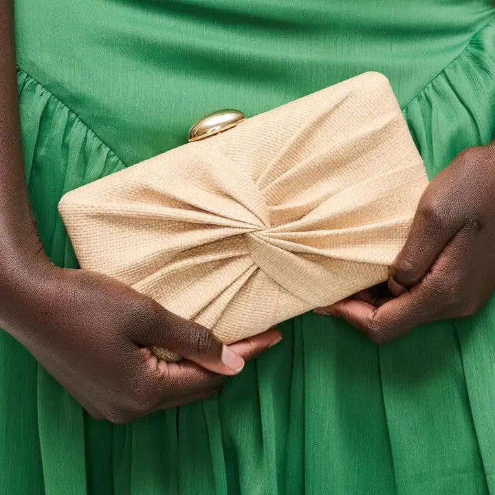 <p>Serenity Evening Bag&nbsp;</p>