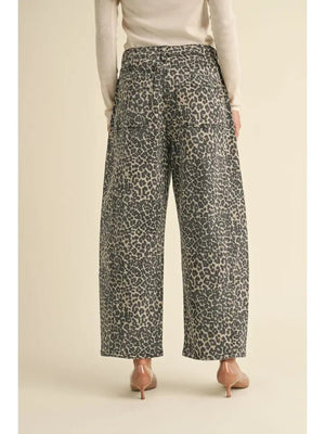 <p>Barrel Cheetah Jeans</p> - Indigo Republic Boutique