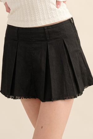 <p>Moxy Pleated Mini Skirt</p>