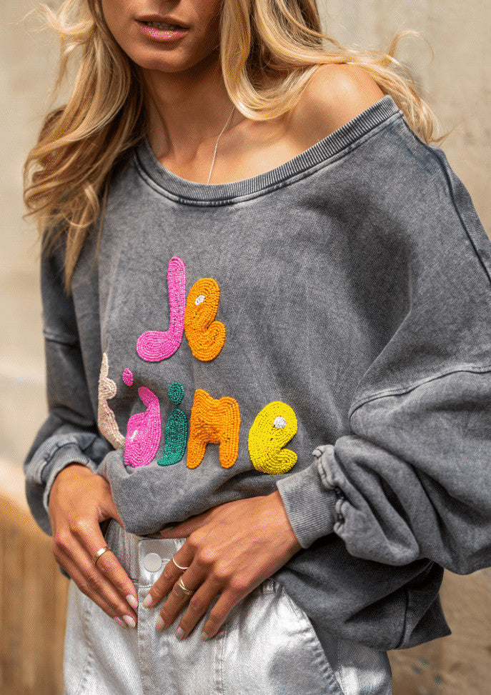 <p>Je Te Aime Beaded Sweater (+Colors)</p>